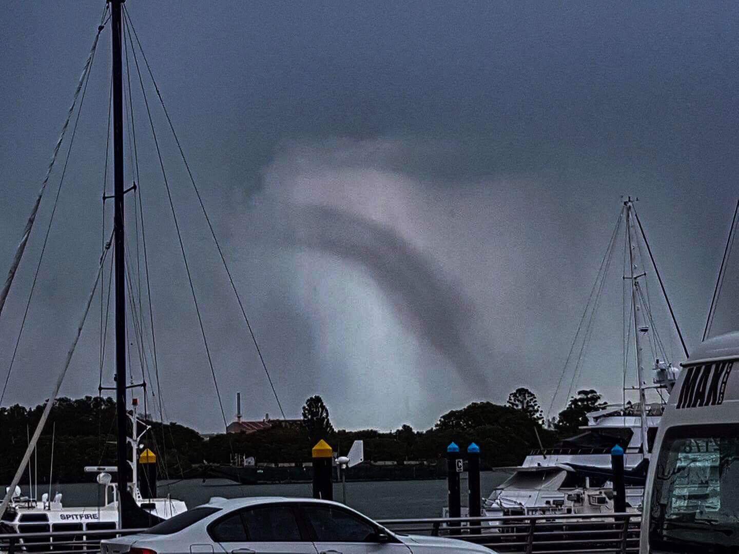 Higgins Storm Chasing Tornado hits Brisbane Airport!