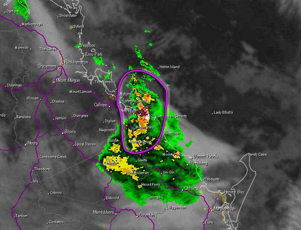 Very dangerous thunderstorm over Turkey Beach and extending towards Miriam Vale. Warning at the time issued by BOM for extremely heavy rainfall. Local reports came in after of 350mm in 6hrs at Turkey Beach. Image via Weatherzone