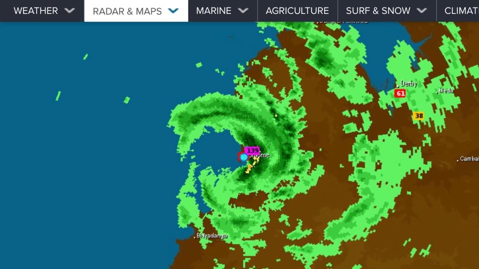 Cyclone Hilda making its first landfall over Broome. Radar supplied by Weatherzone