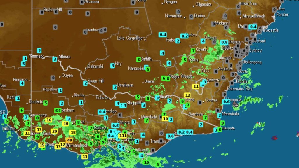 1:50am 11/5/18 radar for NSW and VIC via Weatherzone