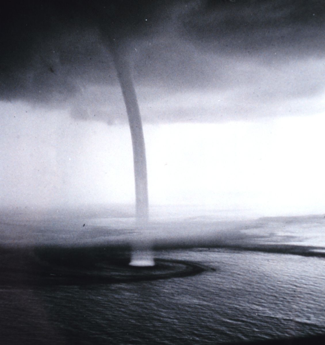 higgins-storm-chasing-waterspouts