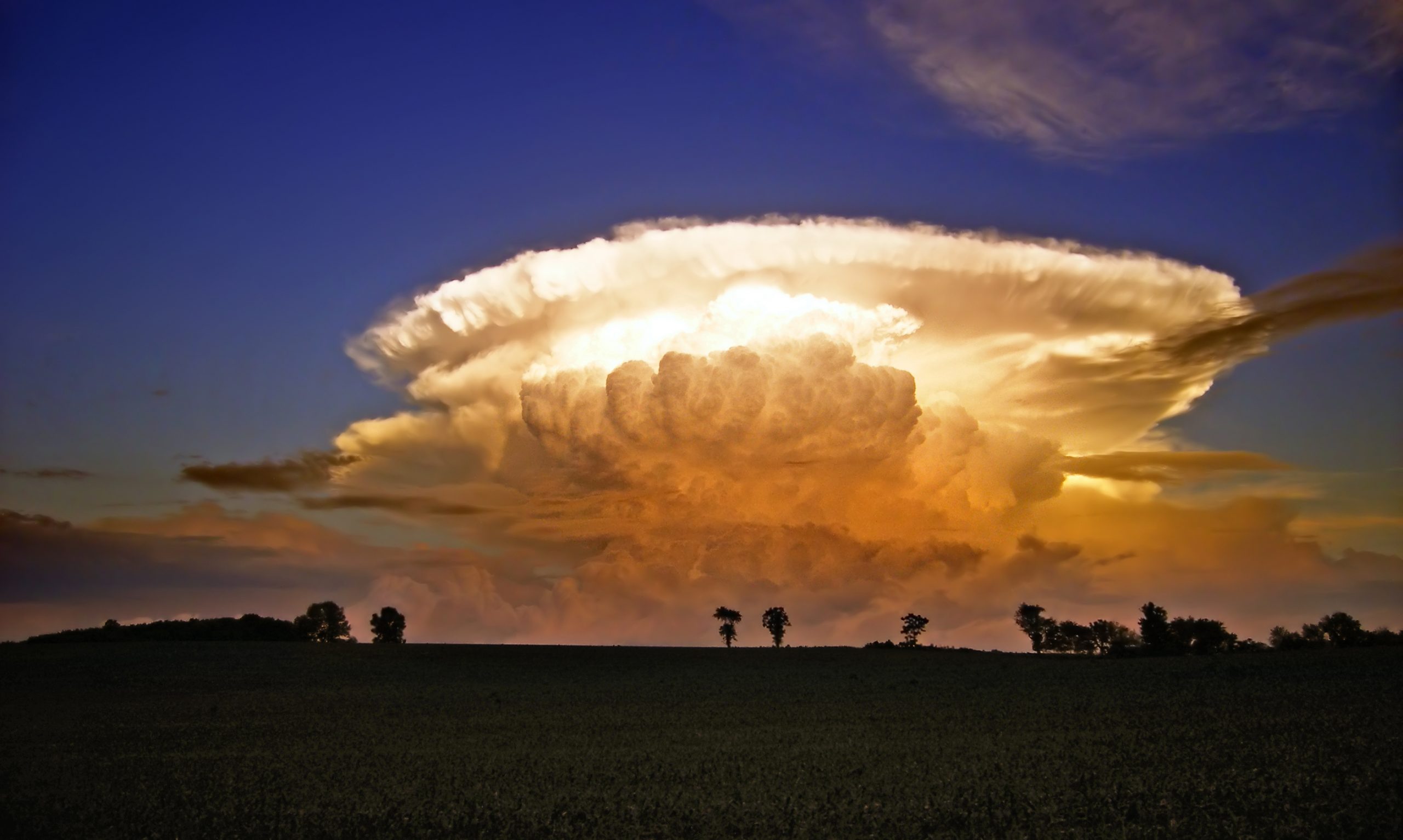 What Kind Of Clouds Are Associated With Thunderstorms